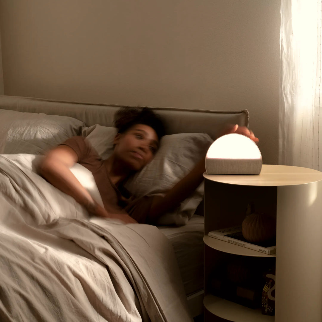 Hatch Restore 2 Sound Machine with Smart Light Sunrise Alarm Clock