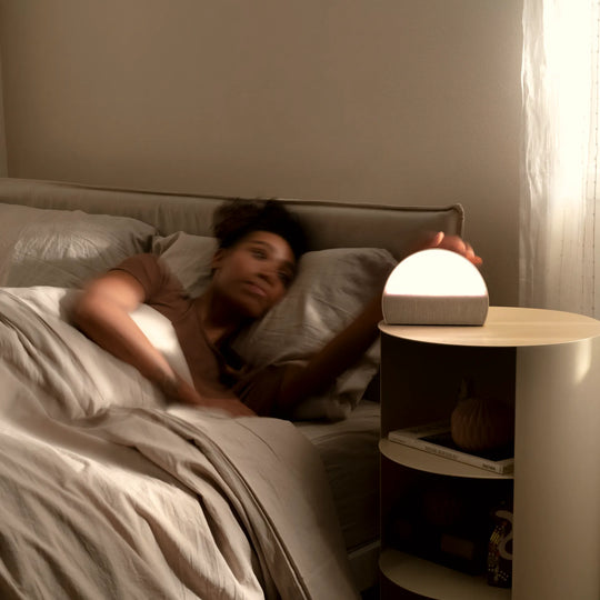 Hatch Restore 2 Sound Machine with Smart Light Sunrise Alarm Clock